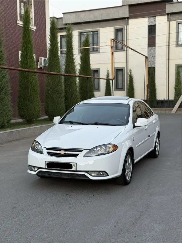 Gentra 2018 3-pozitsiya Avtomat karobka srochna sotiladi. Jentra 1