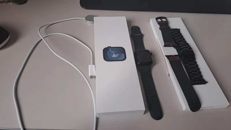 • Apple Watch Series 9, 41 мм — фото 5 • Apple Watch Series 9, 41 мм — фото 5