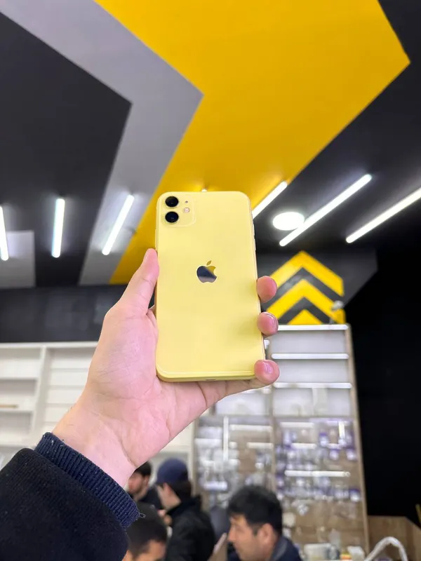 iPhone 11