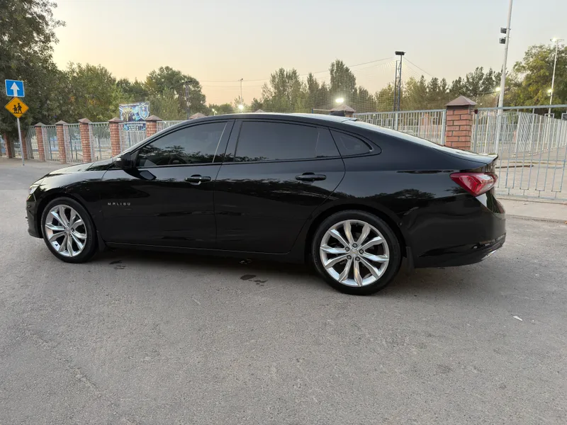 Malibu 2 Premier 6 Malibu 2 Premier 6