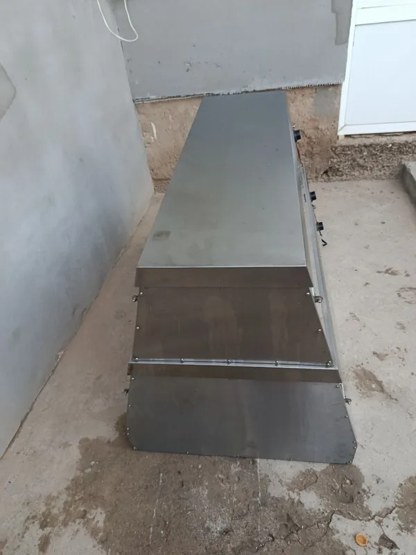 Issiq Vitrina sotiladi 2 Issiq Vitrina sotiladi 2
