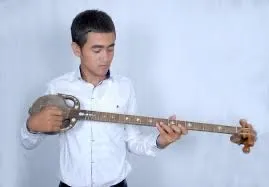 Рубоб чалишни ўргатаман. Научу играть на рубабе