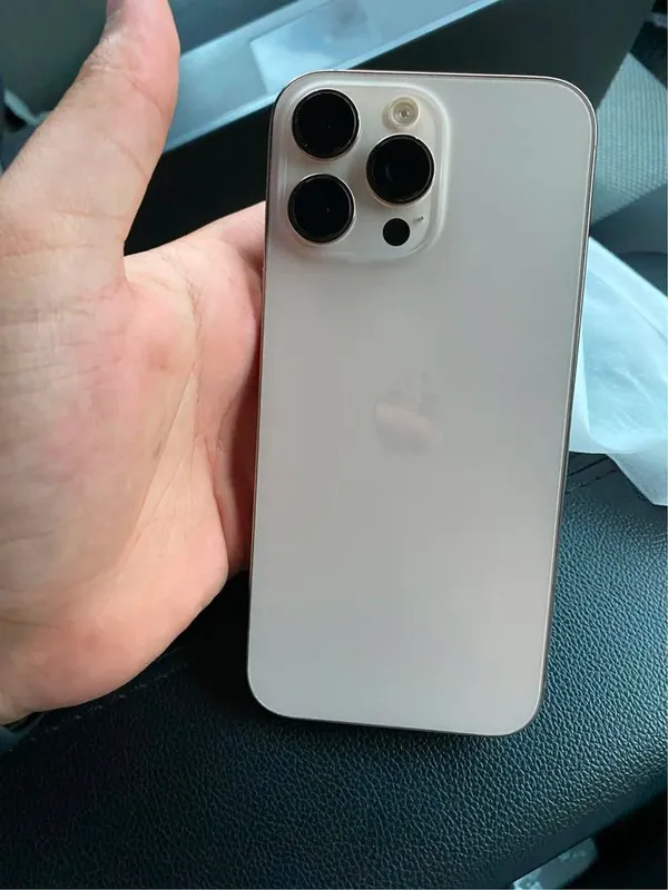 Iphome 16 pro max 256gb 1