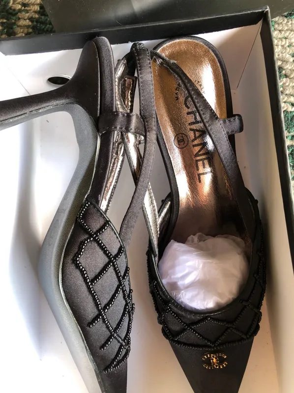 Продаются каблуки Chanel, размер 37 2 Продаются каблуки Chanel, размер 37 2