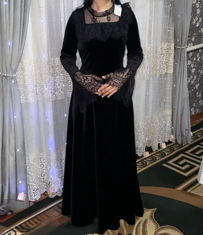 Yangi qora ayollar ko'ylagi (M-44,L-46,XL-48)