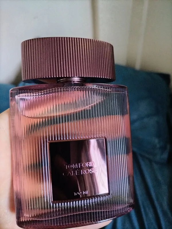 Tom Ford cafe rose продаётся 2