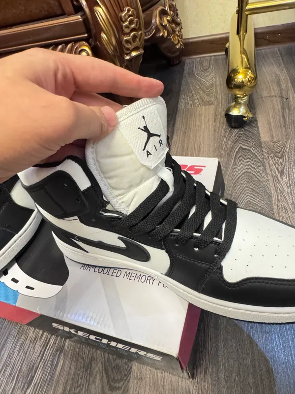Кроссовки Jordan 4