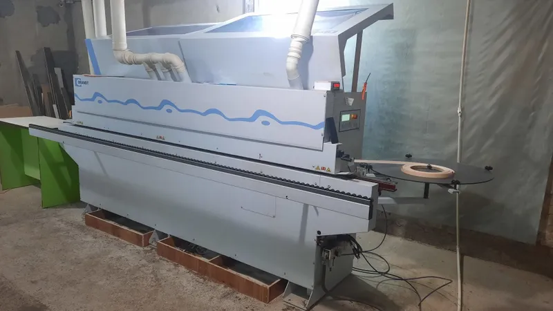 Kromka stanok Homag.+KOMPRESSOR. Pvx OPTIMAT KDF 120 C.