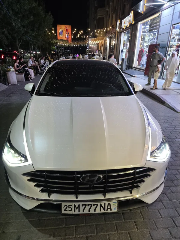 Hyundai sonata.. 1 Hyundai sonata.. 1