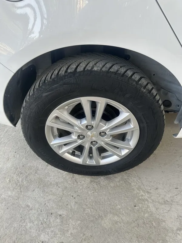 Chevrolet Cobalt 5