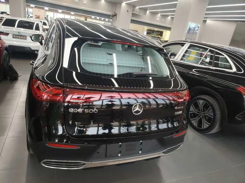 Mercedes-Benz EQE SUV 500 4MATIC Luxury Edition — фото 1