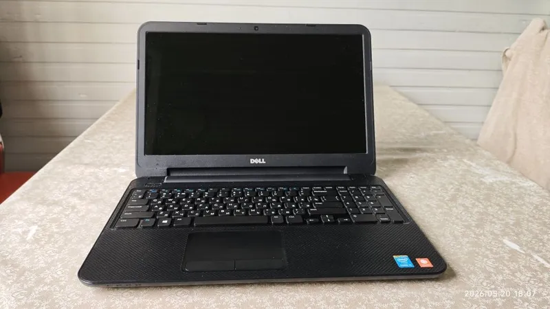 Ноутбук Dell 15" Core i5 (12 ГБ ОЗУ / Быстрый SSD)