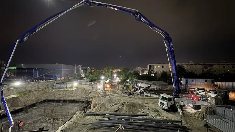 Beton nasos, avtobetononasos, nasos pauk 38 metrlikdan 75 metrlikgacha
