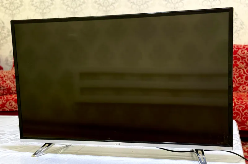 Artel televizor 43 talik