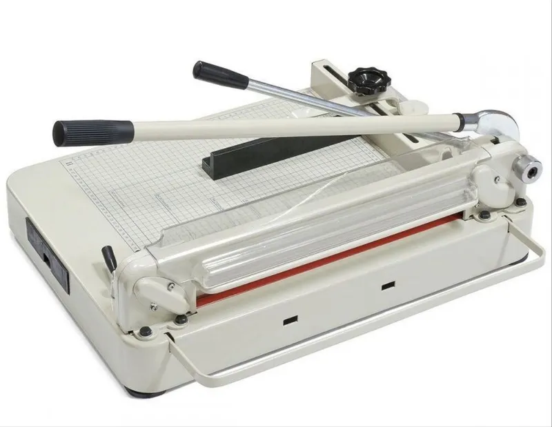 BW-868 Gilotinniy A3 formatdagi rezak sotiladi BW-868 Gilotinniy A3 formatdagi rezak sotiladi