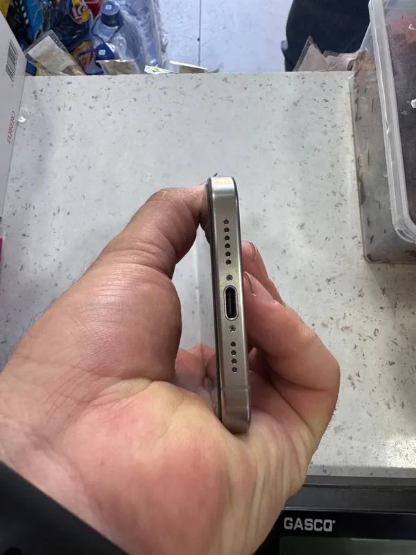 Iphone 15 pro max — фото 2