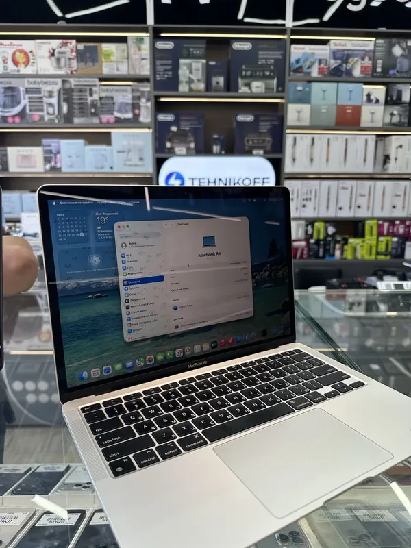 MacBook Air M1 8/256 2 MacBook Air M1 8/256 2
