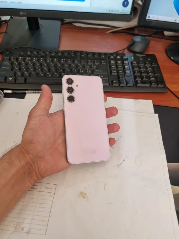 Samsung A35 5G 8/128gb ideal iwlawi zur aybi yuq tozza telefon — фото 2