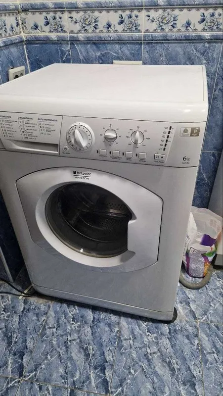 Стиральная машинка Hotpoint Ariston 6 кг.
