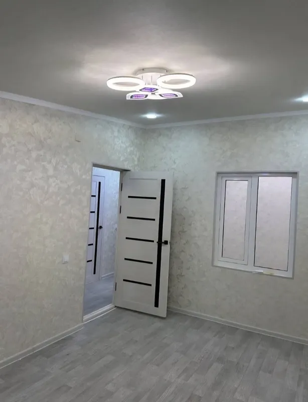Срочно сотилади продаётся квартира 4