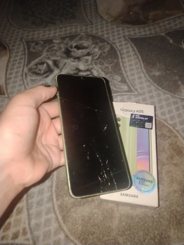 Samsung a 05 2 Samsung a 05 2