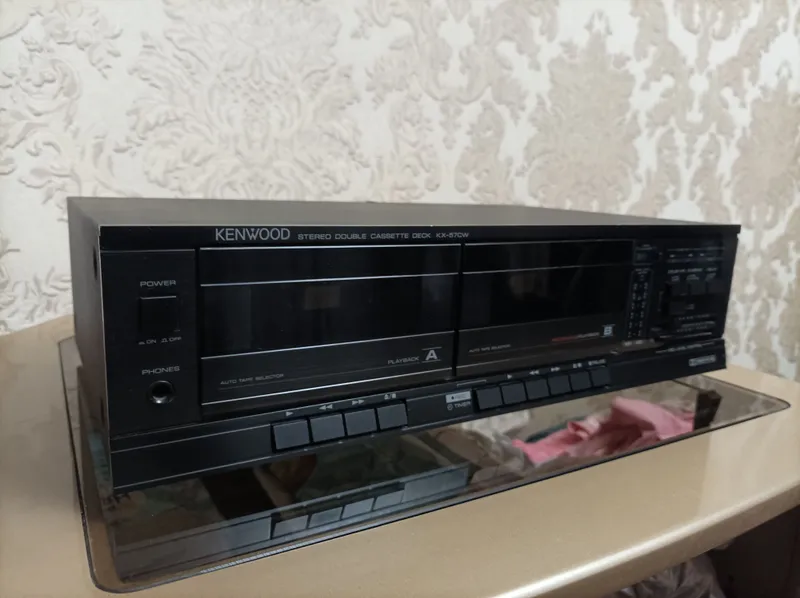 Продам Kenwood kx-57cw stereo cassette deck. 1 Продам Kenwood kx-57cw stereo cassette deck. 1