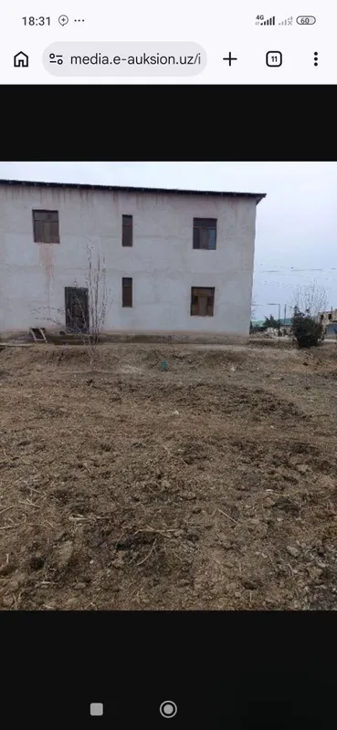 Икки каватли ховли жой сотилади 2 Икки каватли ховли жой сотилади 2