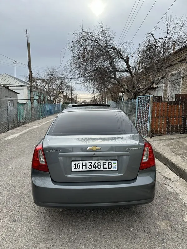Lacetti 1.6 avtomat 2013 2