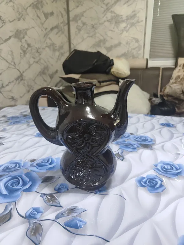 Продаётся чайник ваза Продаётся чайник ваза