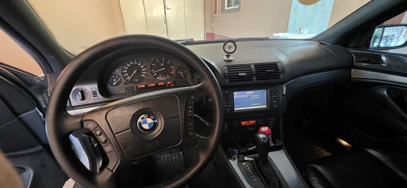 Sotiladi BMW E39 528i 3 Sotiladi BMW E39 528i 3