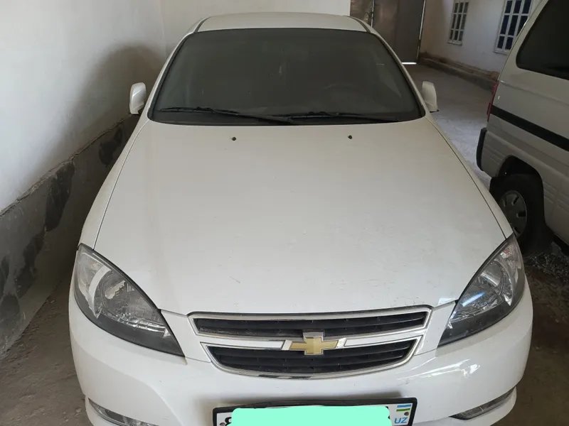 Jentra 2pozetsiya moshin srochno sotiladi 14000 yurgani