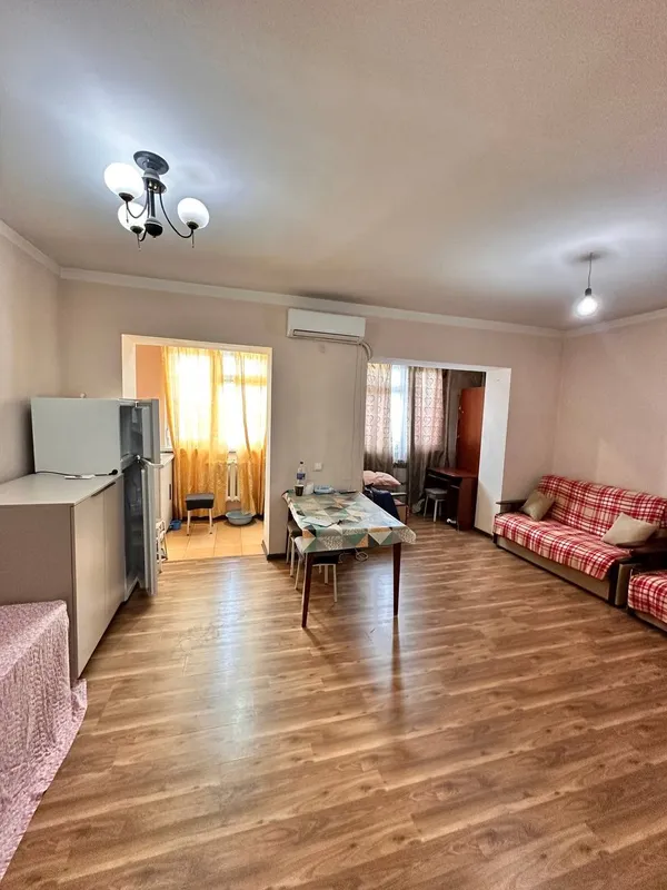Продается 1в2/4/4 1