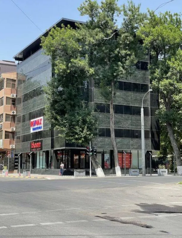 Продаётся Здания в Ц1 в центре Ташкент 3