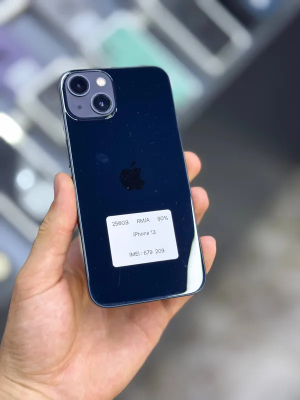 iPhone 13 RM/A