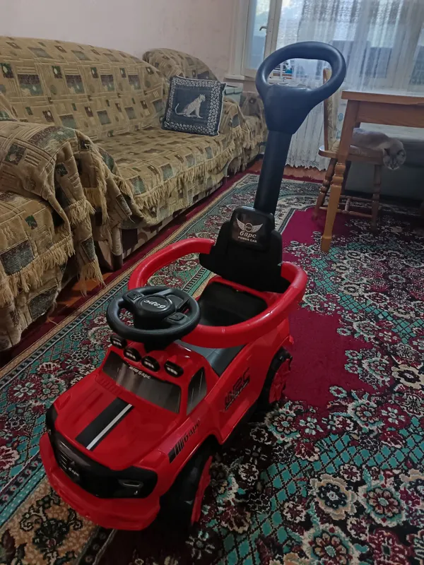 Продоются велосипед и машина детские б/у 2 Продоются велосипед и машина детские б/у 2