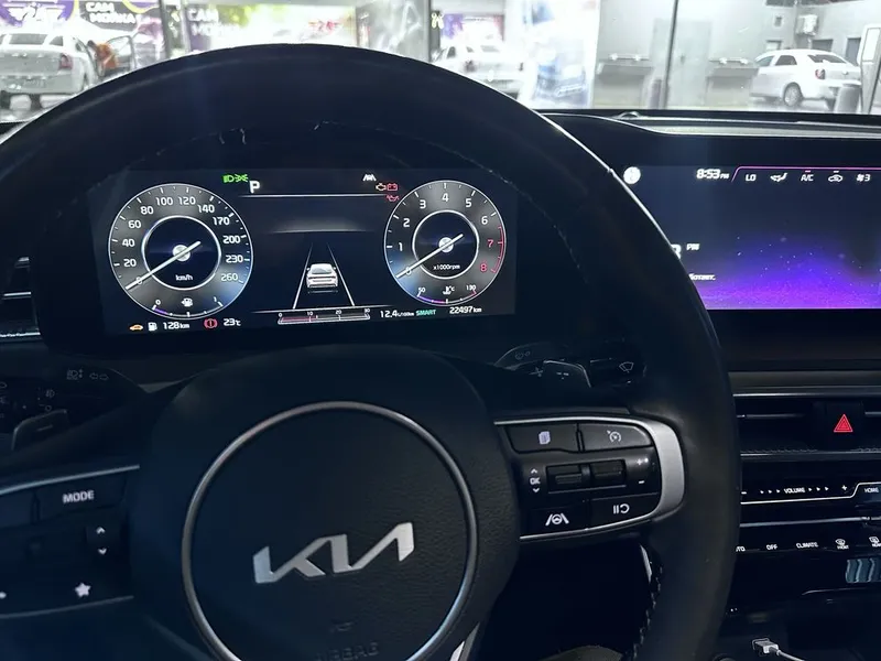 Kia K5 белый Жемчуг 2.0л Турбина — фото 4