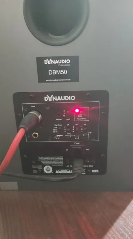 Dynaudio dbm 50 студийный монитор — фото 1
