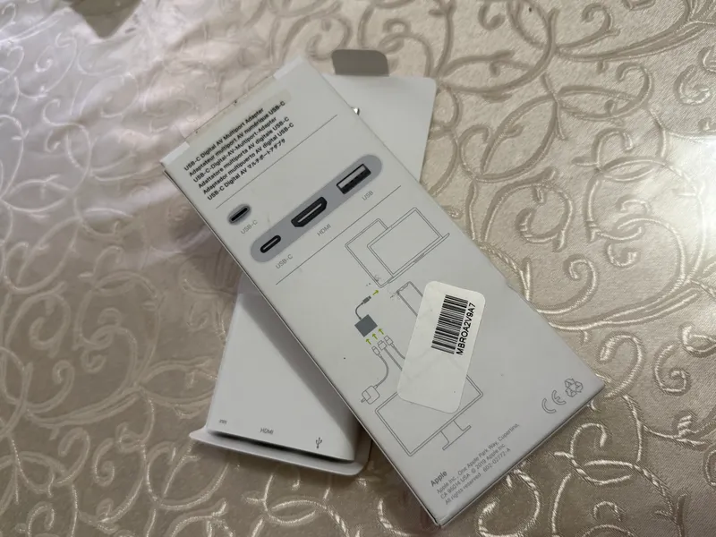 Мультимедийный адаптер Apple USB-C — Digital AV с несколькими портами 2