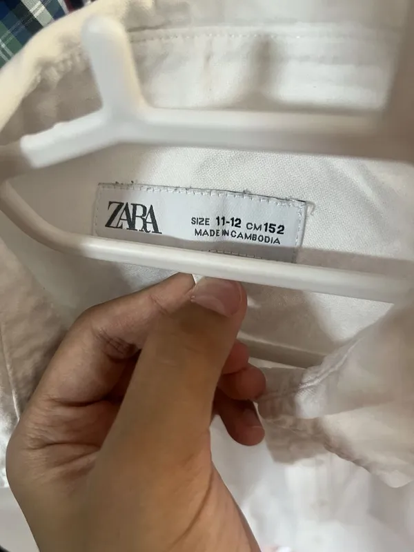 Продается школьная рубашка Zara оригинал в отличном состояний 2 Продается школьная рубашка Zara оригинал в отличном состояний 2