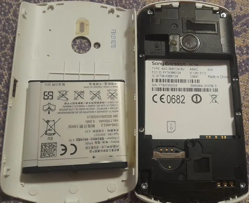 Sony Ericsson WT19 — фото 2