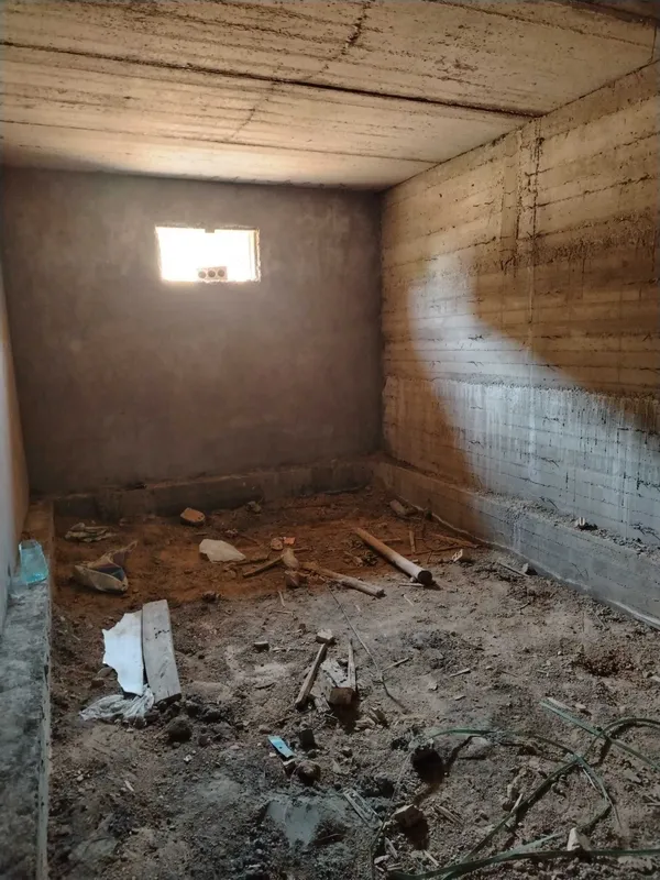 Hovli sotiladi, 3 etaj (podvoli bor) 2 Hovli sotiladi, 3 etaj (podvoli bor) 2