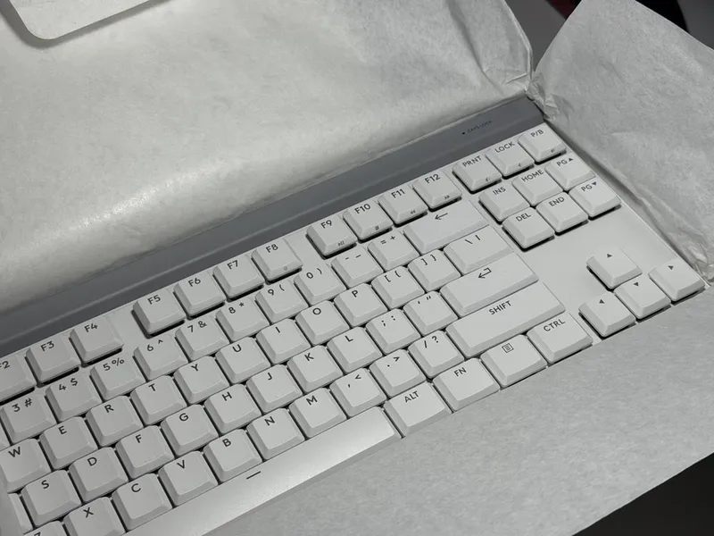 Logitech G515 keyboard low profile — фото 2
