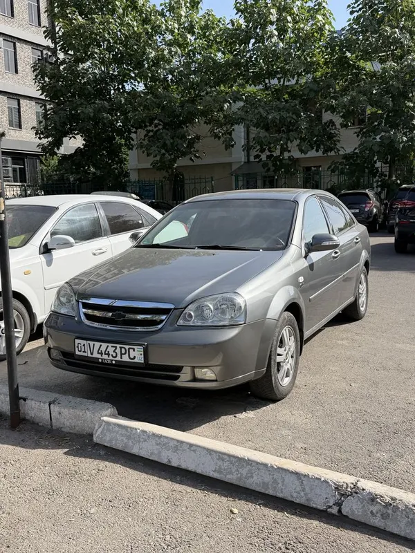 Lasetti 1.6 aftamat arenda nasiya savdo