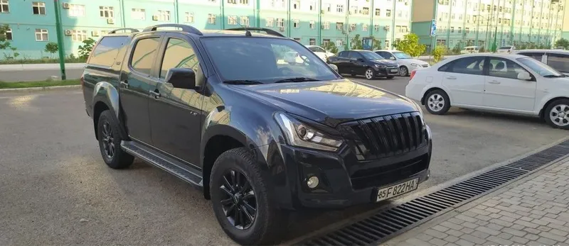 ISUZU D.Max 4X4 в аренду. Сдается на длительный срок, также есть посуточная услуга 3 ISUZU D.Max 4X4 в аренду. Сдается на длительный срок, также есть посуточная услуга 3