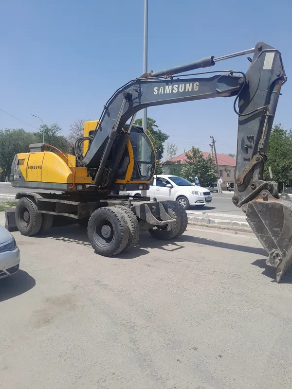 Экскаватор Samsung 132 Mx продаётся, состояние отличное 1 Экскаватор Samsung 132 Mx продаётся, состояние отличное 1
