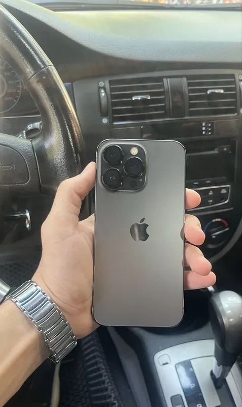 iPhone 13 pro 128Gb ideal 1