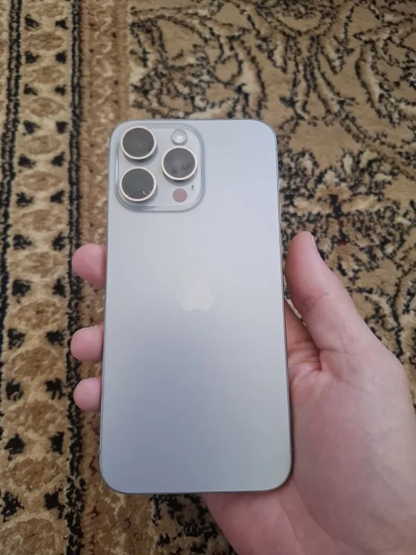 Iphone 15 pro max 4