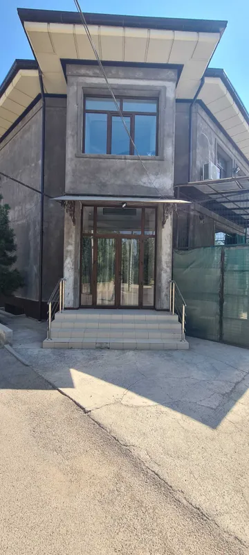 1 этаж 33кв офис арендага берилади Юнусобод махала ичида 350$ ойига 1