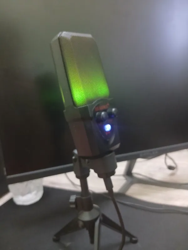 Mikrofon sotiladi Usb