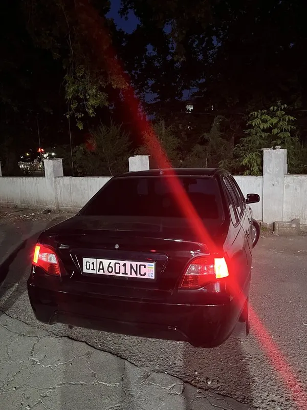 Sotiladi Qora Nexia 2